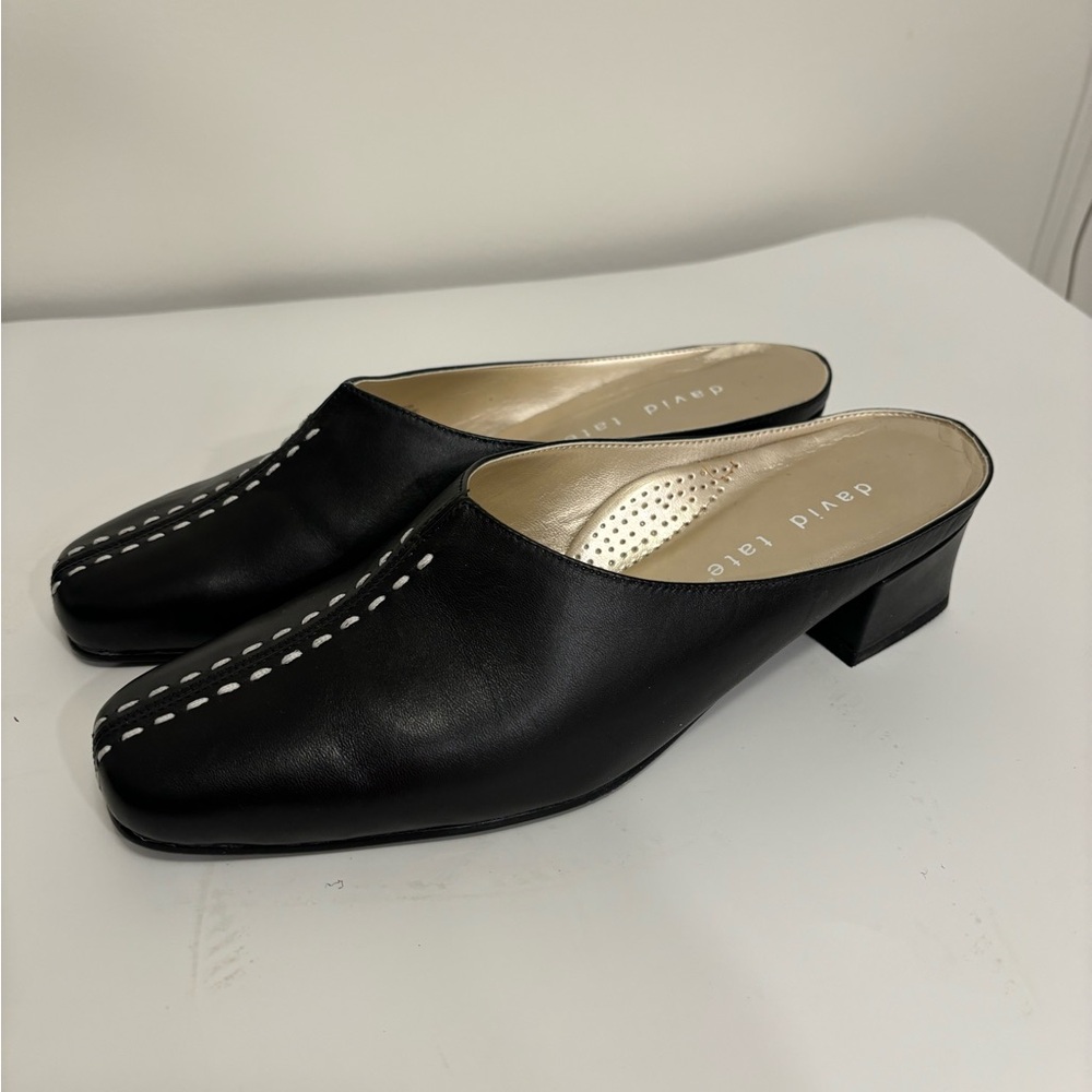 David Tate Mules - black w white detail NWT size 8.5 WW
